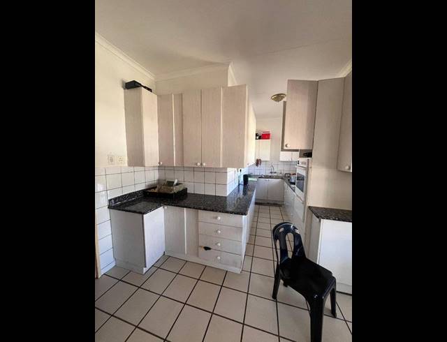 6 BEDROOM HOUSE FOR SALE IN ORANGE GROVE